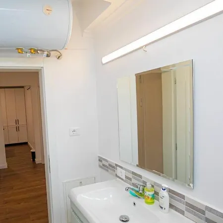 Apartment Apartament Oni Tirana